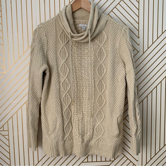 L.L. Bean Signature 100% Cotton Cable Knit Cowl Neck Fisherman pocket Sweater M - Picture 2 of 11